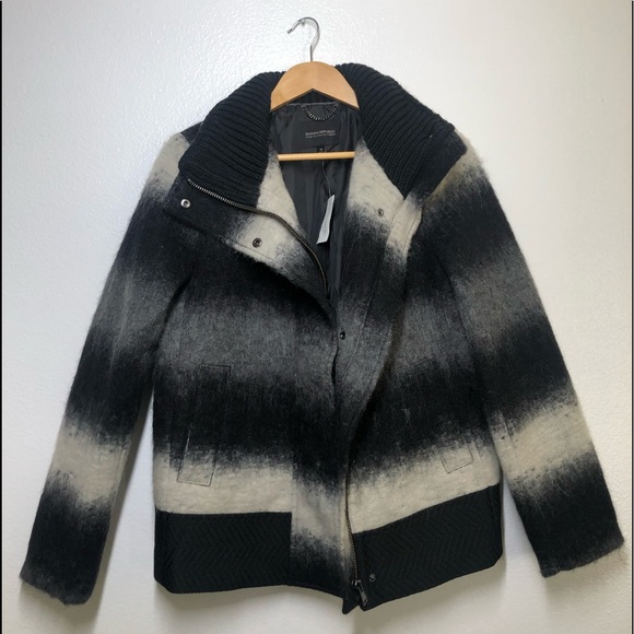 Banana Republic Warm Jacket - Picture 2 of 8